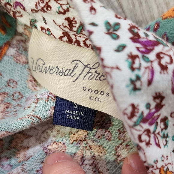 Floral Ruffle Sleeve Dress - Picture 8 of 13